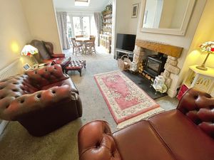 Sitting room- click for photo gallery